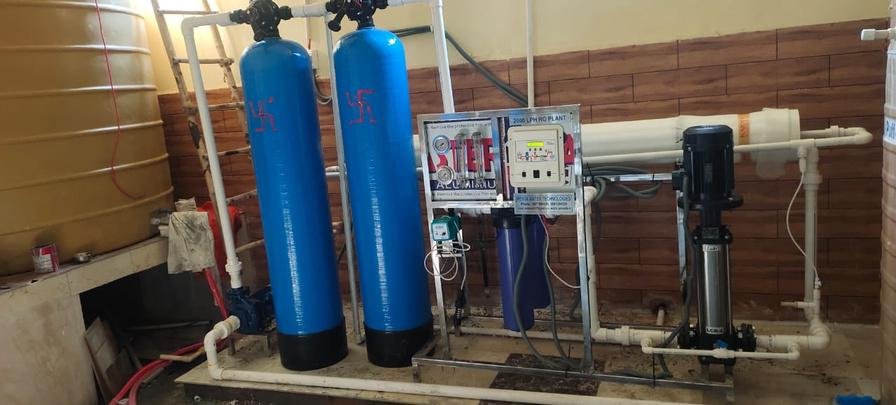 AUTOMATIC 1000 LPH R O PLANT